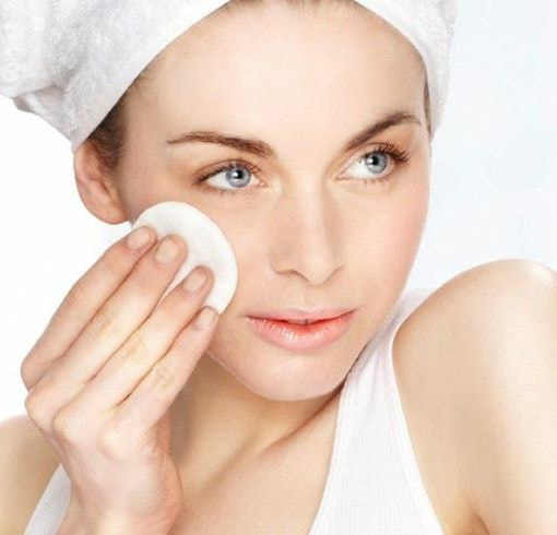 The Benefits of Using Face Toner in Your Skin Care Routine